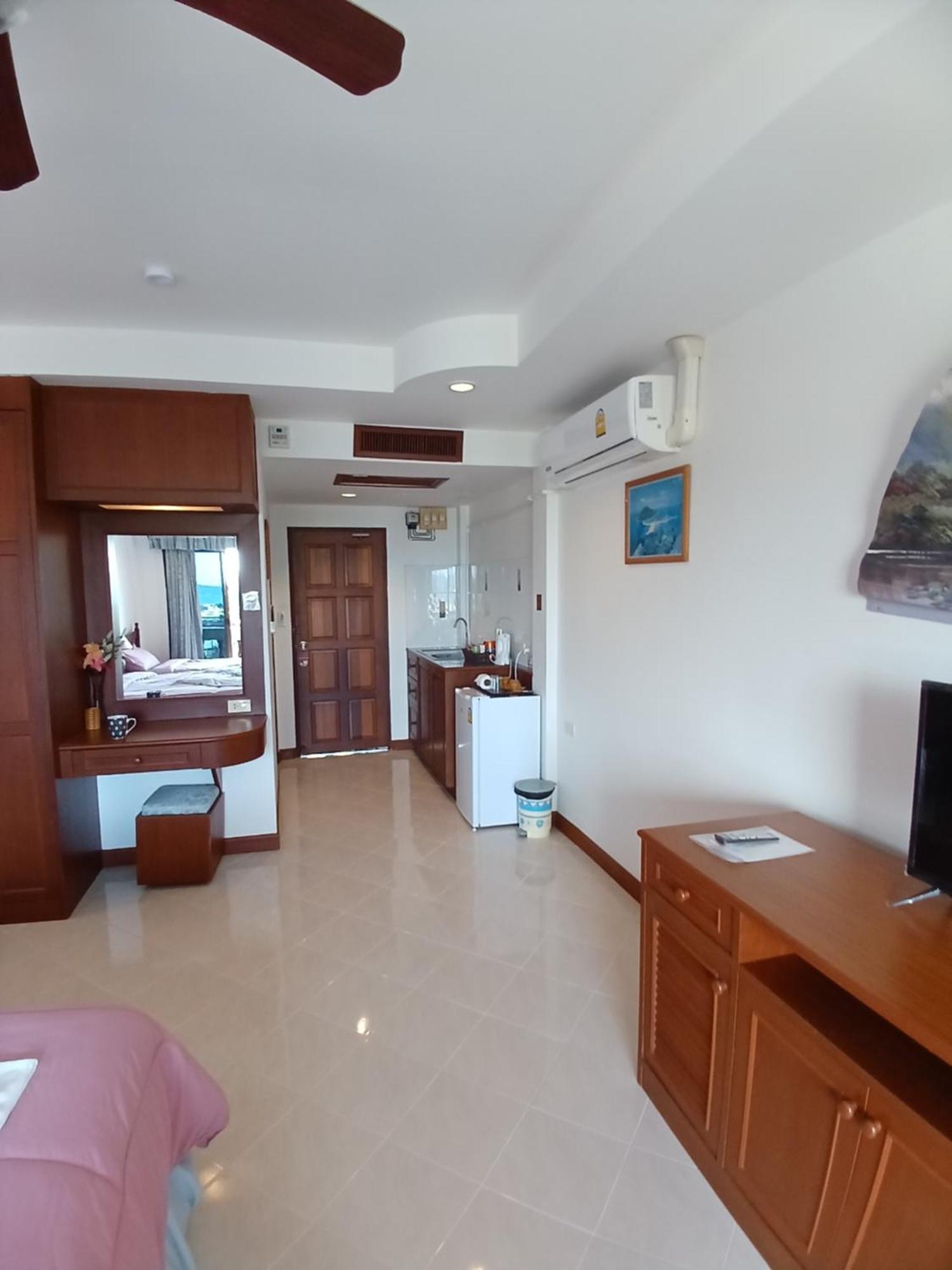 Aksarai Hotel Patong Exteriér fotografie